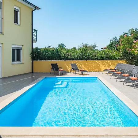 4 Bedroom In Perci * Perkovici