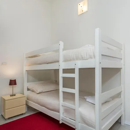 4 Bedroom In Perci * Perkovici