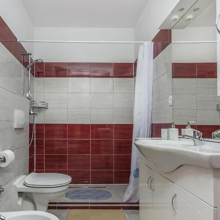 4 Bedroom In Perci *